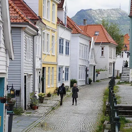 Apartment Full Of Charm *